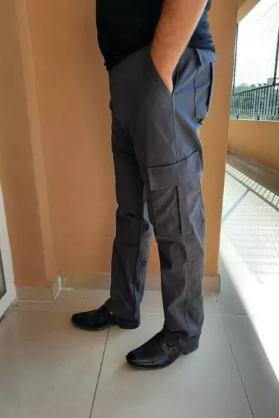 Herren Leinenhose mit Kängurutaschen