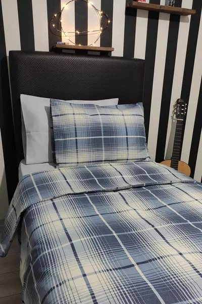 Set di Biancheria da Letto Singolo con Lenzuolo con Angoli AYT a Quadri Blu