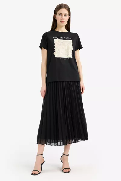 Regular Fit Crew Neck Short Sleeve T-Shirt with Floral Print SM