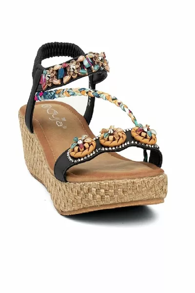 -1 صنادل نسائية من الحجر الأسود