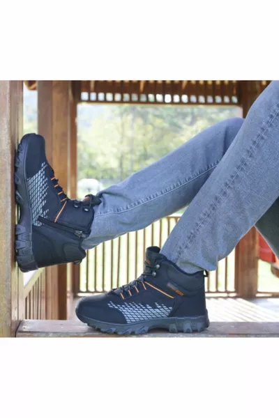 Черные оранжевые треккинговые ботинки на шнуровке на молнии