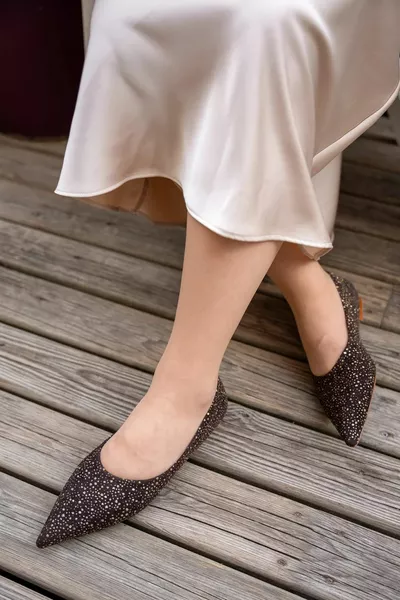 قلعة من جلد الغزال البني المر غالاكسي الذهب مفصلة من جلد الغزال المرأة الباليه الشقق