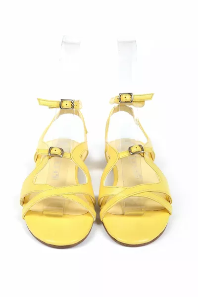Sandales en cuir jaune pour femme