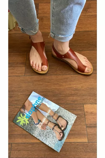 Дамски сандали от естествена кожа пурпурно кафяв - голям размер