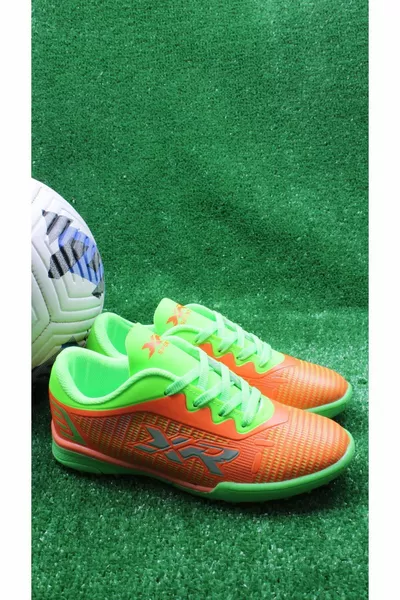 أحذية كرة القدم Astroturf للأولاد