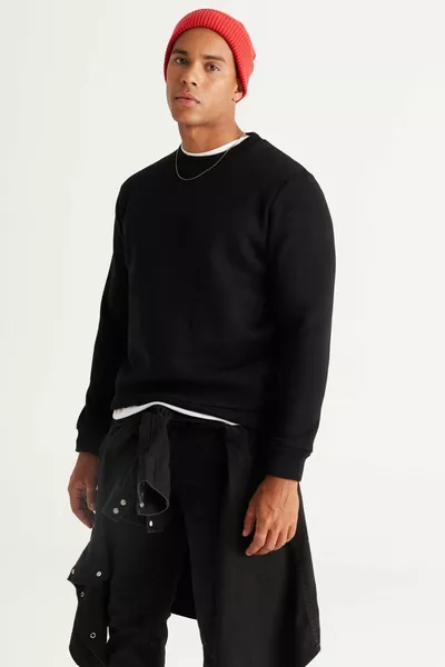 Sweat-shirt noir en coton à coupe normale coupe normale en molleton 3 fils