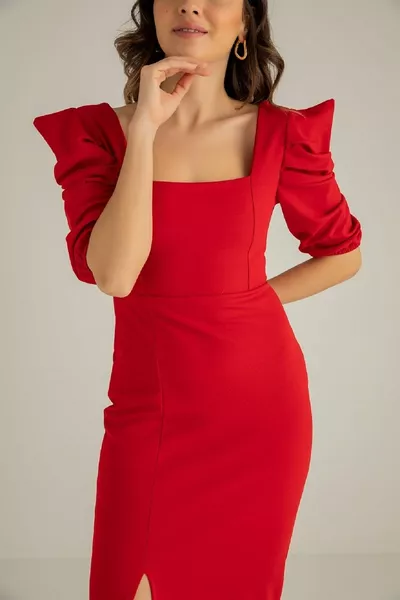 Tissu crêpe Détail d’épaule Col carré Longueur midi Robe de soirée rouge et robe de fiançailles de remise des diplômes 