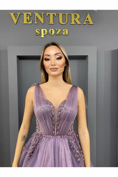 Amatis Kleur Gedrapeerde Verlovingsjurk