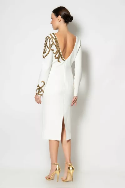 كتف واحد وحجر الكفة مطرزة الظهر V منتصف الطول مساء اللباس