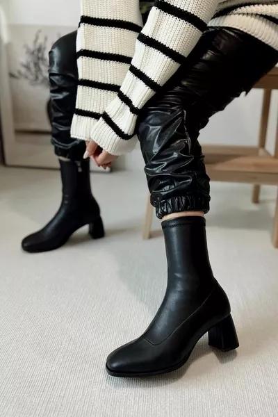 Harmony Streç Bilekli Orta Boy Topuklu Fermuarlı Küt Burun Kadın Bot Bootie