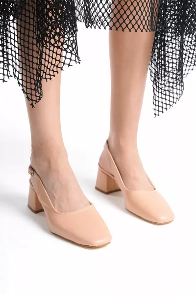 حذاء نسائي بكعب مفتوح بمقدمة مفتوحة