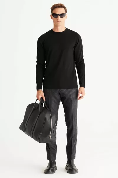 Erkek Siyah Standart Fit Normal Kesim Sıcak Tutan Bisiklet Yaka Triko Kazak