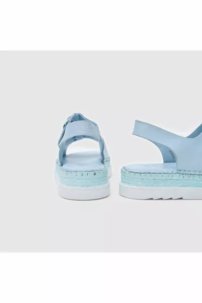 صنادل مشبك نسائية []