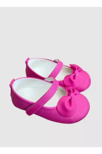 حذاء الخطوة الأولى للطفلة