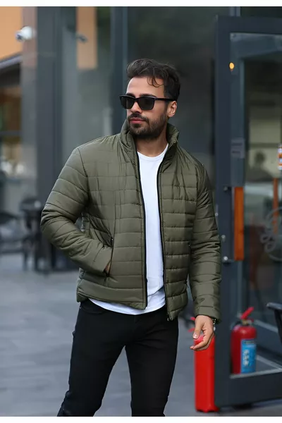 Мужская куртка цвета хаки с пуховиком и подкладкой