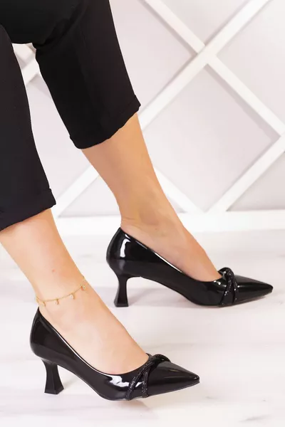 Adel Schwarze Lackleder Burma Stone Abendschuhe 6 cm.