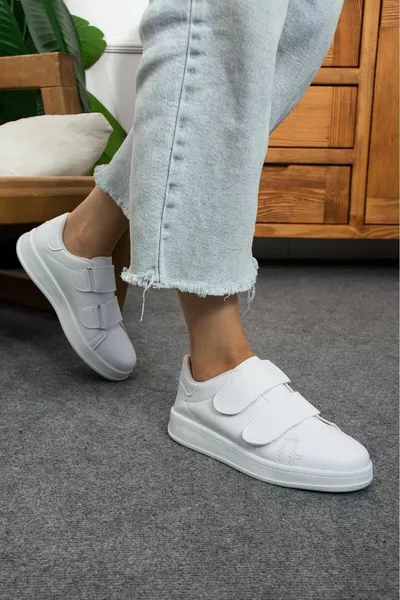 Sneakers bianche in velcro da donna