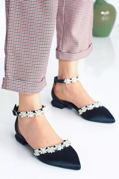 ديمبي حزام حجر أسود نسائي باليه مسطح