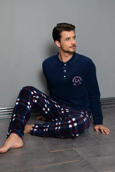 طقم بيجاما الصوف