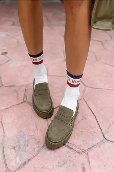 ميرتنز حذاء لوفر من جلد الغزال الأخضر للسيدات