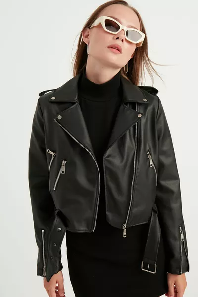Blouson en cuir noir avec fermeture éclair pour femme