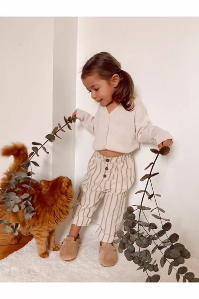 Бисквити имитация на цвят велурени чехли без козина