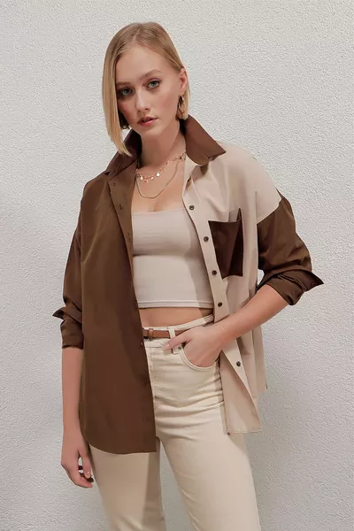 Bruin crèmekleurig popeline basisshirt met kleurblokken voor dames 