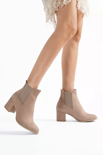 أحذية المنك المطاط من جلد الغزال ذات الكعب العالي