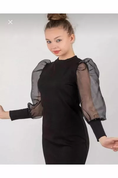 Рокля с балон ръкав