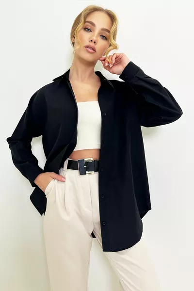 Женская черная рубашка оверсайз из длинного плетения 