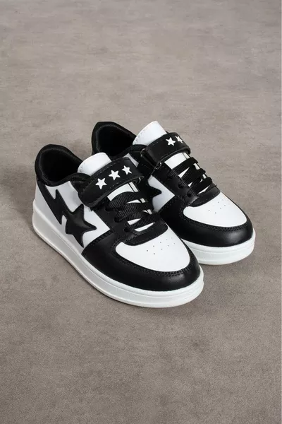 حذاء رياضي للجنسين مريح ومناسب للمدرسة