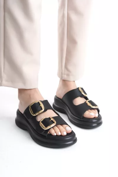 Le pantofole da donna sono eleganti, leggere e comode