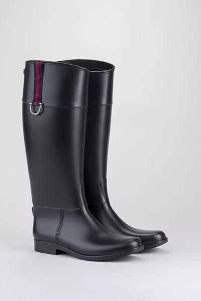 حذاء نسائي كارلا هيبيلا طويل 