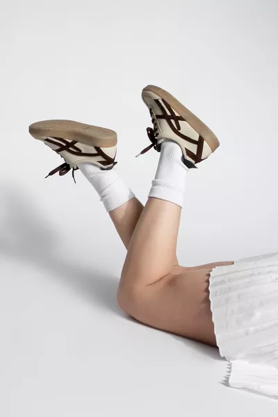 Women's Lace-Up Sneakers Alvena Brown