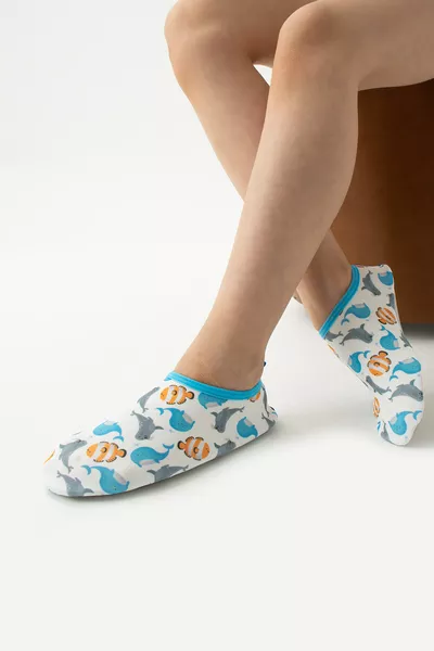 شبشب بحري وحوض سباحة مقاوم للتمزق بقاعدة مانعة للانزلاق ومزخرف