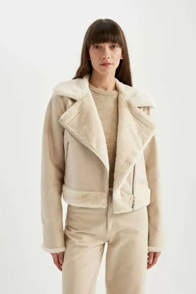 Manteau à doublure en fausse fourrure, coupe régulière