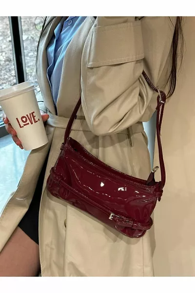 Retro Bordeaux Tas van Lakleer met Riemdetail