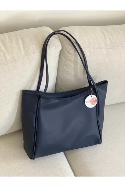 حقيبة نسائية كبيرة من الجلد الناعم