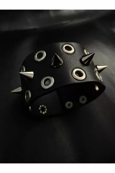 Гривна 4 см Metalci Rock с шипове и очички