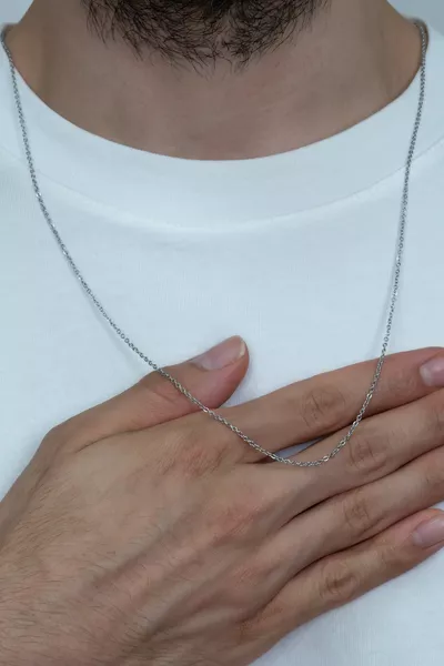 سلسلة قلادة من الفولاذ المقاوم للصدأ L رفيعة للجنسين بسماكة 1.6 مم وطول  سم 