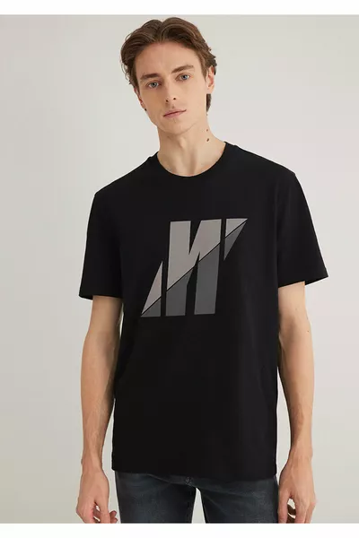 Pro Logo Printed Black T-Shirt Regular Fit / Standard Cut 