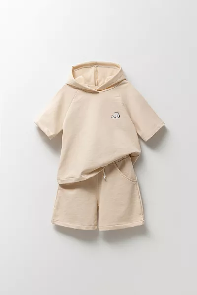 طقم ملابس للرضّع الذكور مكون من قميص قصير الأكمام بغطاء رأس وشورت 2 قطعة 