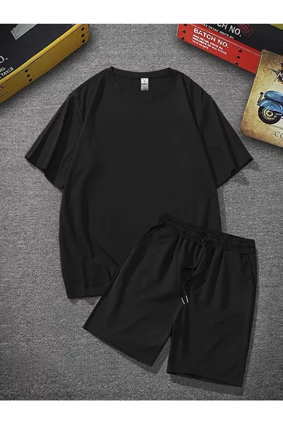 Ensemble t-shirt et short noir