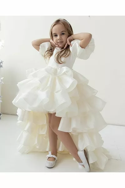 Robe en satin pour fille, design