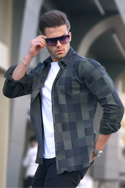 قميص رجالي بنقشة مربعات بلون زيتي 