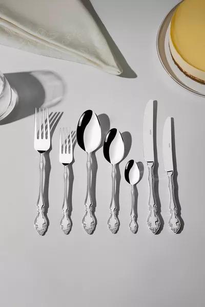 Adriana Sade -persoons -delige bestekset met doos