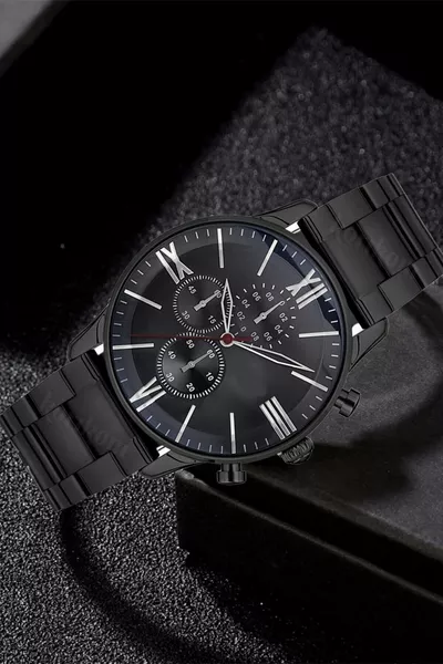 الأناقة الخالدة: ساعة يد رجالية آنالوجية بمعدن أسود 