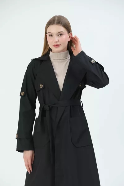 معطف مع حزام وجيوب أسود