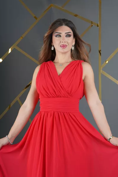 الشيفون تصميم بلا أكمام V منخفضة قطع فستان طويل مساء اللباس