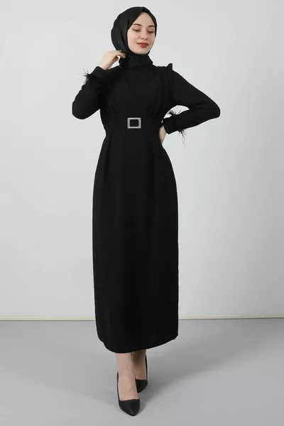 فستان حجاب بتفاصيل ريشة أسود